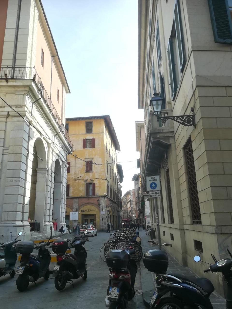 Bed and Breakfast Le Logge Pisa Exterior foto